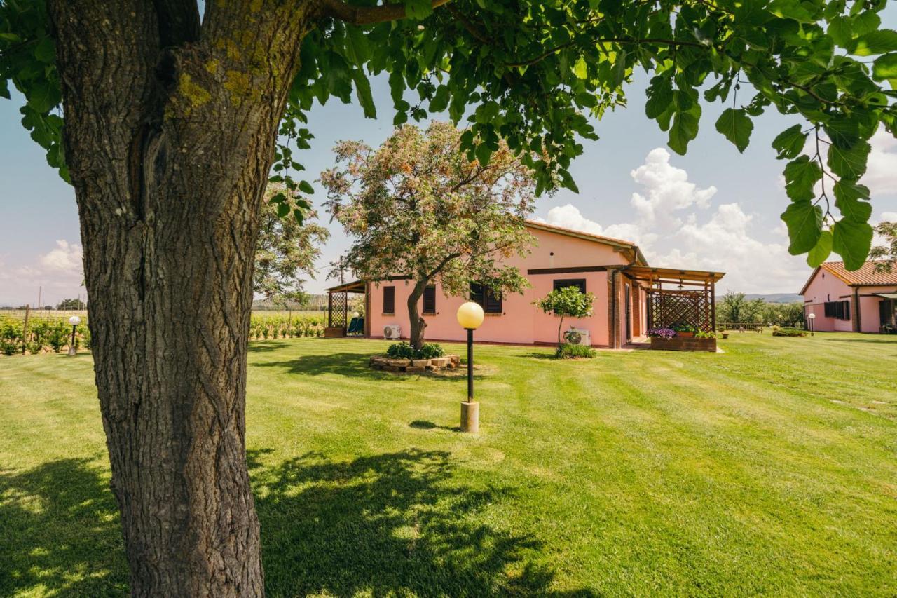 Agriturismo Il Laghetto Grosseto Bagian luar foto