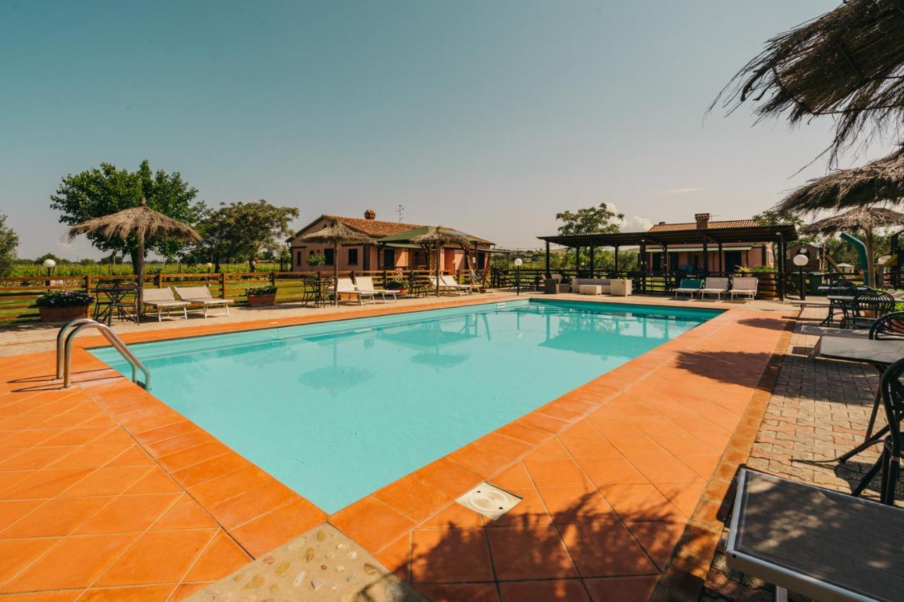 Agriturismo Il Laghetto Grosseto Bagian luar foto