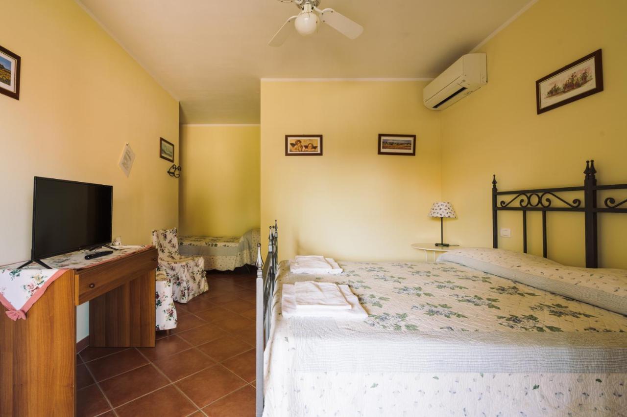 Agriturismo Il Laghetto Grosseto Bagian luar foto